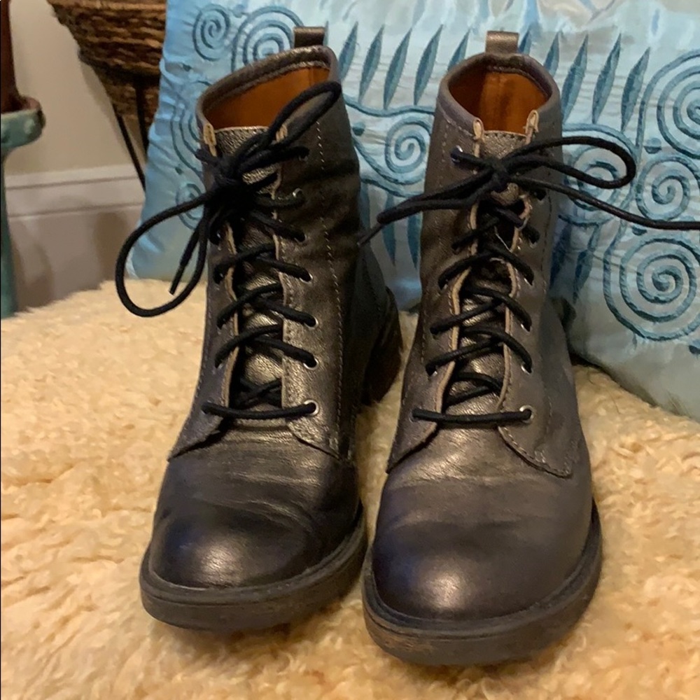 Lucky Brand Combat/Lace Boots